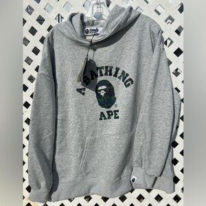 Bapthing ape hoodie camo logo